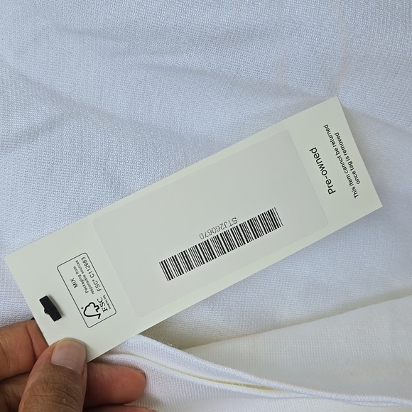 St. John White Sleeveless Top Size M - Picture 3 of 6